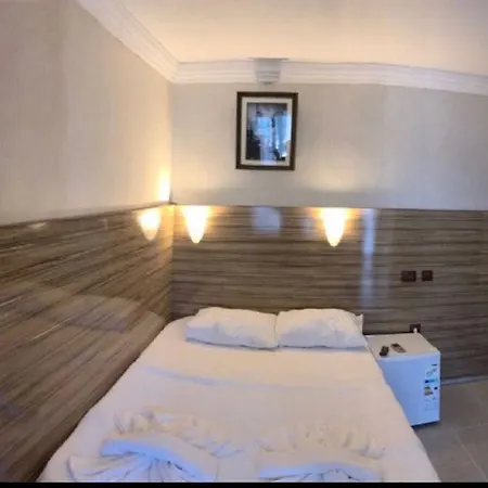 Hotel Yakamoz *